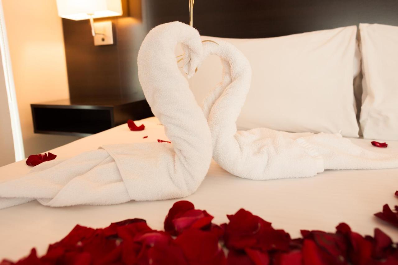 Hotel Manantial เมลการ์ ภายนอก รูปภาพ